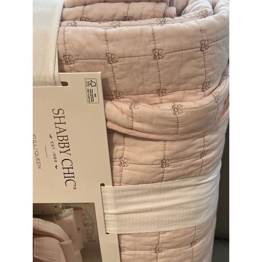 Shabby Chic Full/Queen Pink Quilt with All Over Bow Design 88”x92” New